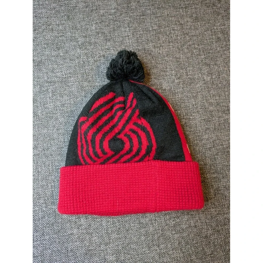 Portland Trail Blazers Youth Beanie Hat  OSFM Red NBA‎ Pom Knit Logo Basketball